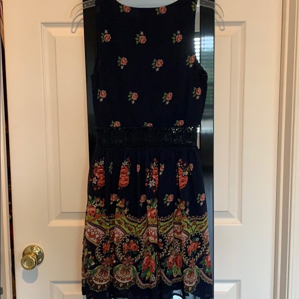 Maude blue floral dress - Picture 8 of 12